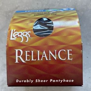 L’eggs Reliance control top pantyhose